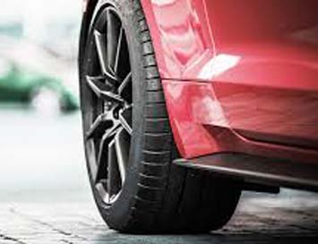 picture of tyre and suspension